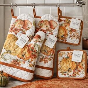 Williams Sonoma Pumpkin Oven Mitts & Pot Holders Set Fall Autumn Kitchen New